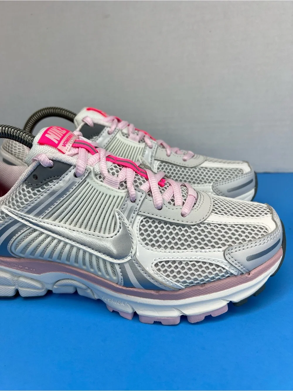 Nike Vomero 5 “520” Pack Womens Sz 8 FN3695-001 New without Box - Photon Dust - Picture 8 of 15